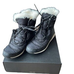 Sorel Womens Whitney Short Lace Boot